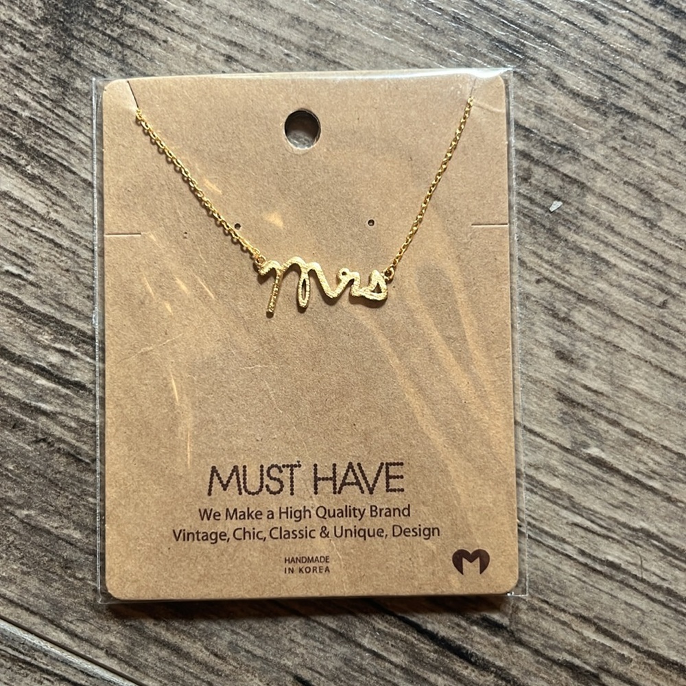 Dainty gold MRS necklace